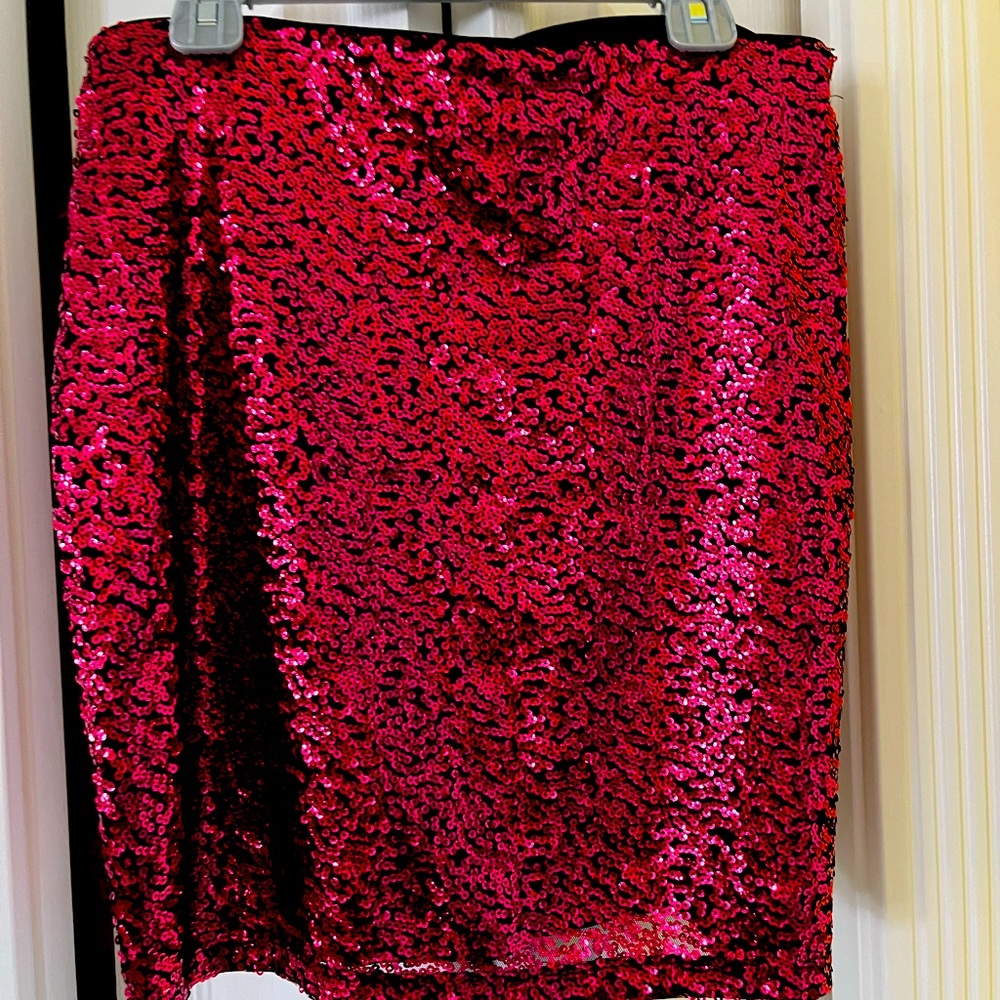 Fully sequin fuchsia mini skirt with stretch